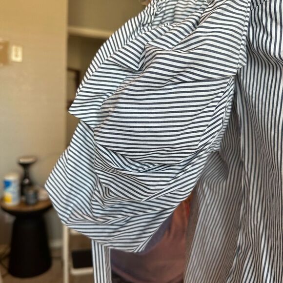 Active USA Open Shoulder Navy/White Striped Blouse with Bubble Sleeves Size S - Picture 5 of 9